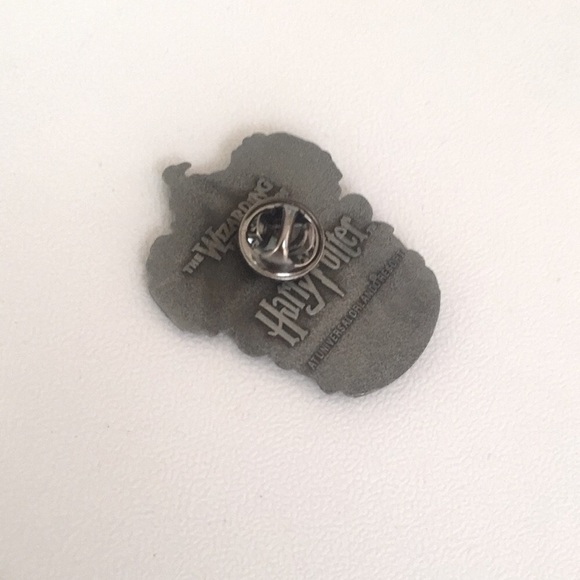 🍏50% OFF/3+...Ravenclaw Emblem Pin (Harry Potter) - Picture 3 of 6